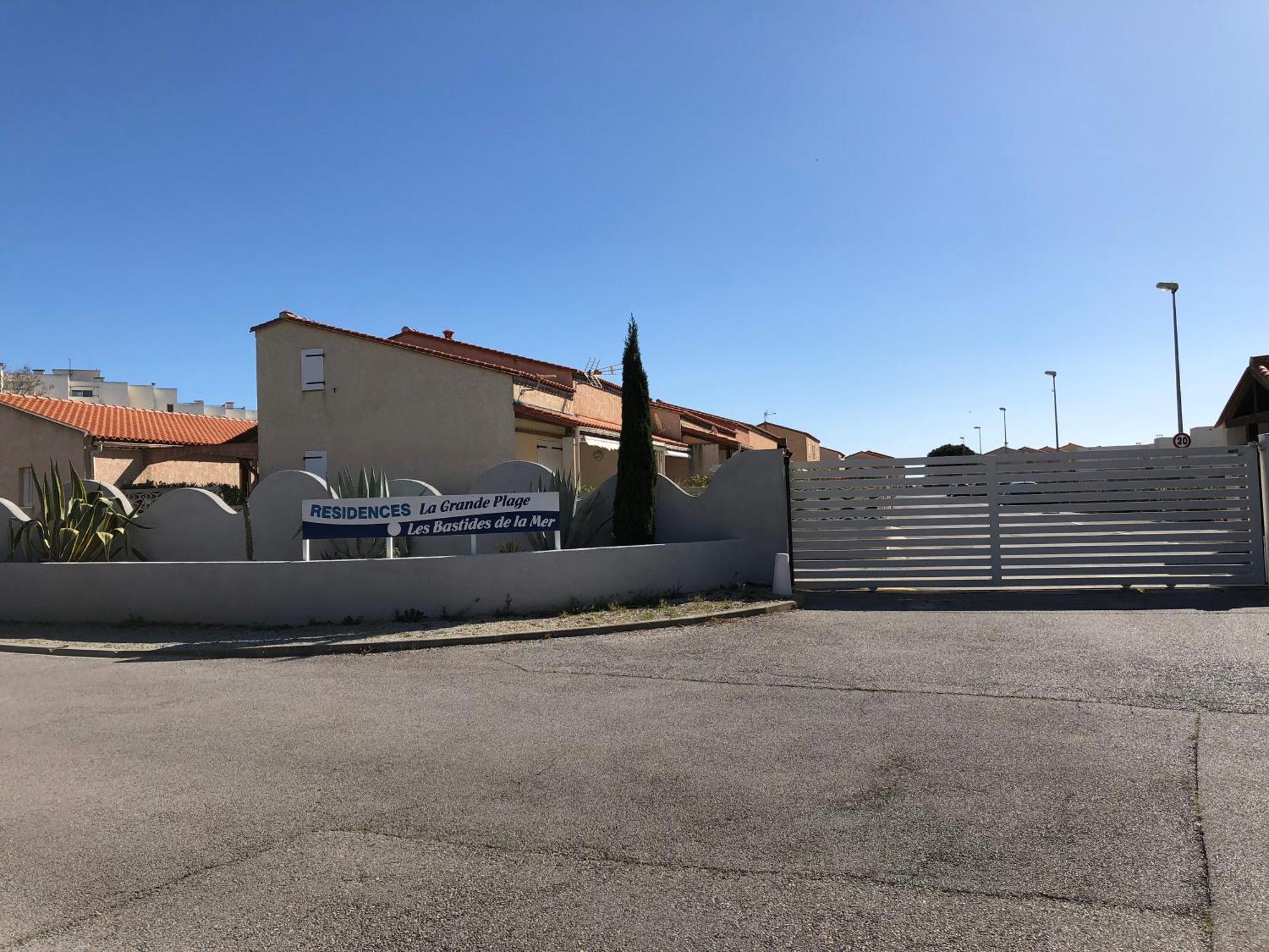 Barcaresa-Villa Vue Mer Acces Direct Plage - Piscine Le Barcares Bagian luar foto