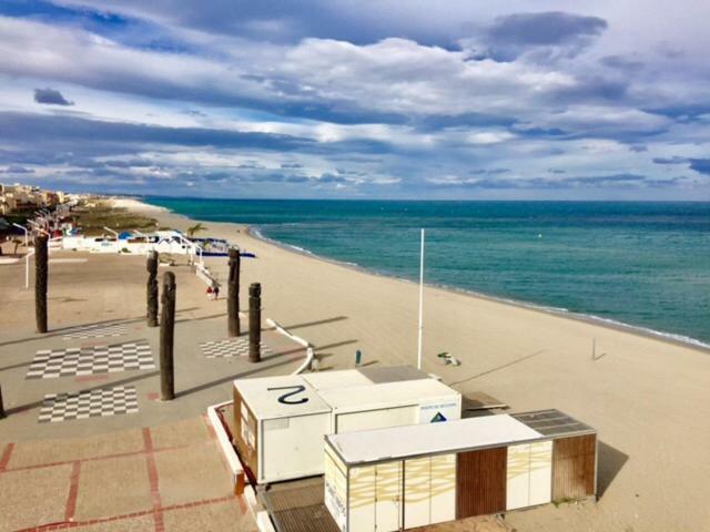 Barcaresa-Villa Vue Mer Acces Direct Plage - Piscine Le Barcares Bagian luar foto